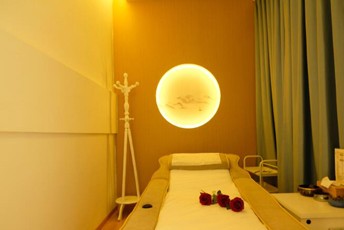 武汉青山日式指压的寂静美学：在按压中听见雪落的声音